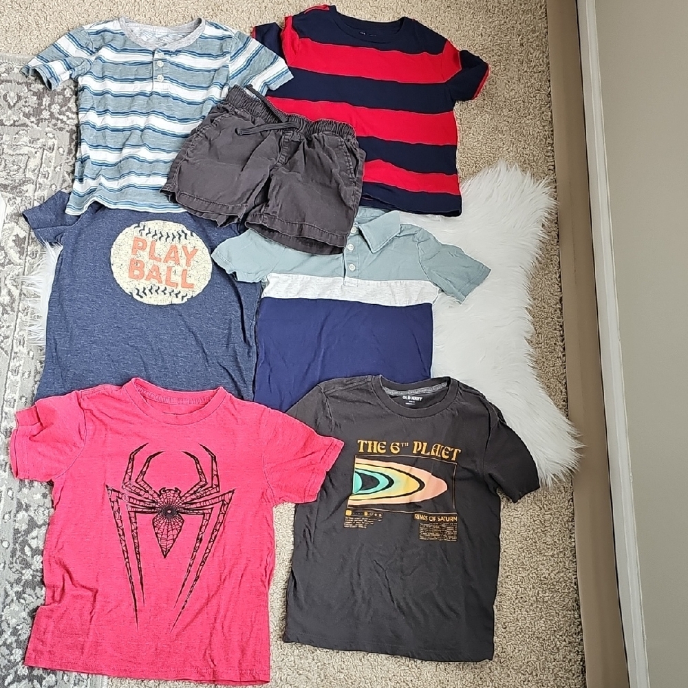 Boys T-Shirt Lot Size Small 6/7